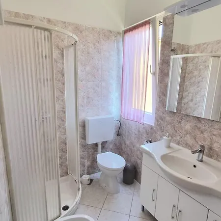 Garden Escape Zupanic