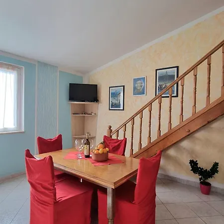 Garden Escape Zupanic Daire