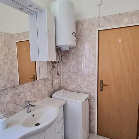 Garden Escape Zupanic Póla