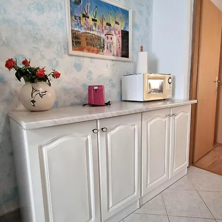 Garden Escape Zupanic Пула