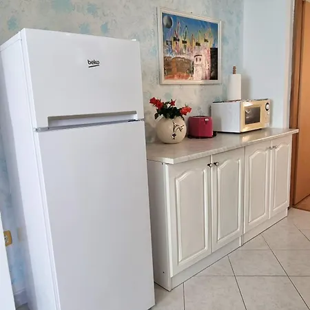 Garden Escape Zupanic