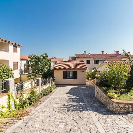 아파트 Garden Escape Zupanic