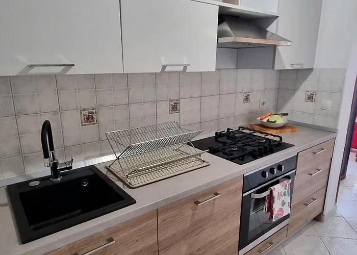 Garden Escape Zupanic * Póla