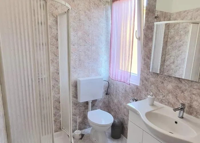 Garden Escape Zupanic