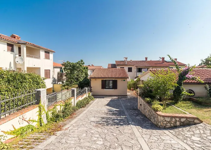 Apartman Garden Escape Zupanic