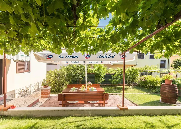 Apartman Garden Escape Zupanic Póla